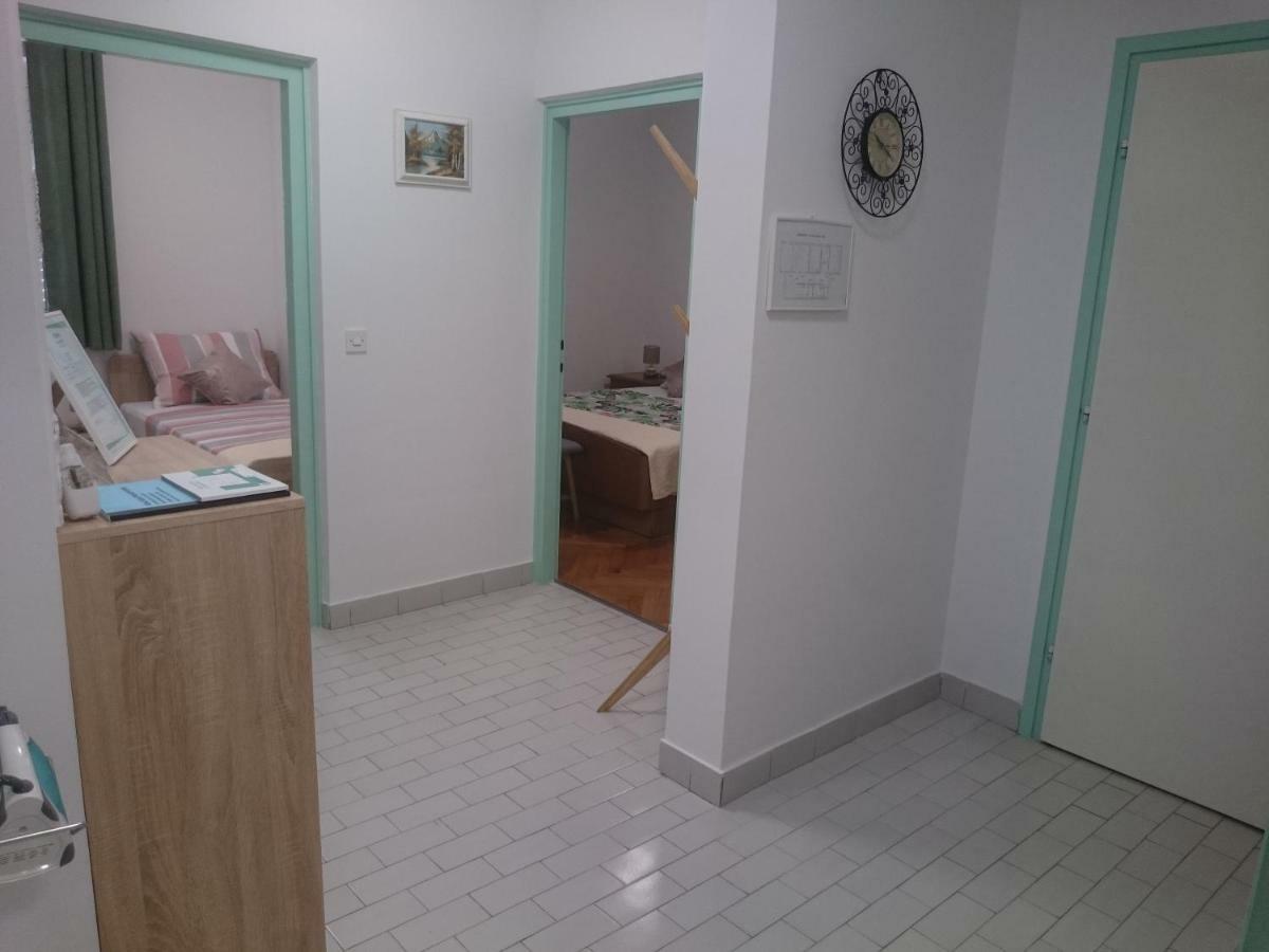 罗维尼Apartman Sanja公寓 外观 照片